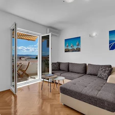 Newly Renovated Apartment With A Beautiful Sea View Emili Promajna Exterior photo