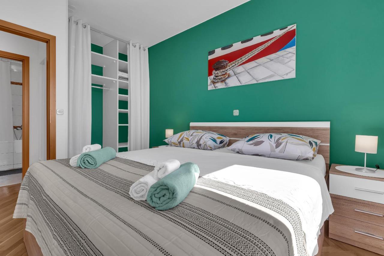 Newly Renovated With A Beautiful Sea View Emili *